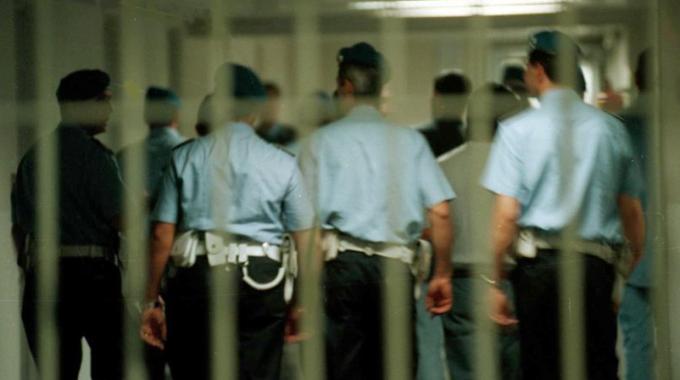 aggressione nel carcere di ariano irpino