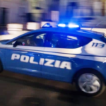 Ancora sangue a Ponticelli, dove nel cuore della notte un quindicenne è stato aggredito nei pressi di via Eduardo Scarpetta