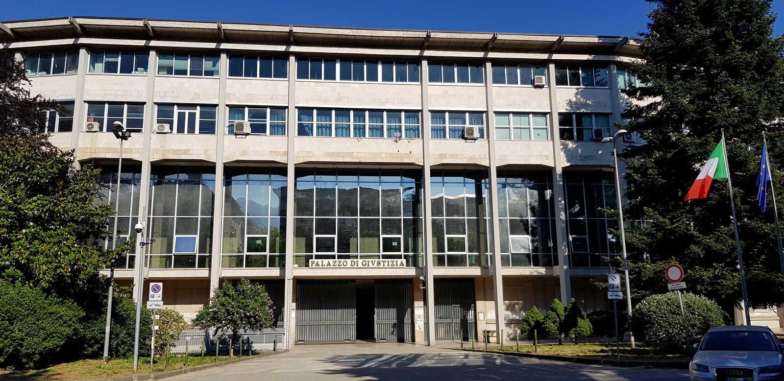 procura di Avellino