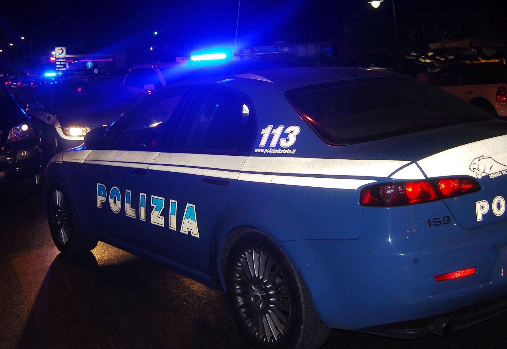 turista derubato in corso umberto I