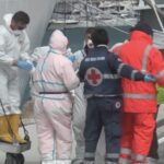 sbarco migranti open arms solitaire salerno