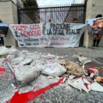 PROTESTA ATTIVISTI INSURGENCIA HUMANITY IN FOCUS CONSOLATO AMERICANO USA NAPOLI 4