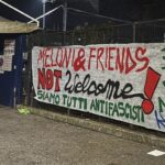 meloni striscione palapartenope