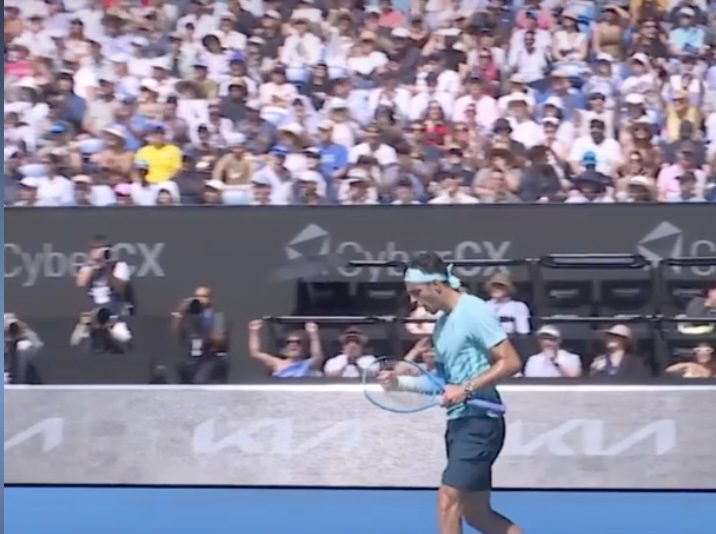 Musetti vantaggio infortunato Djokovic