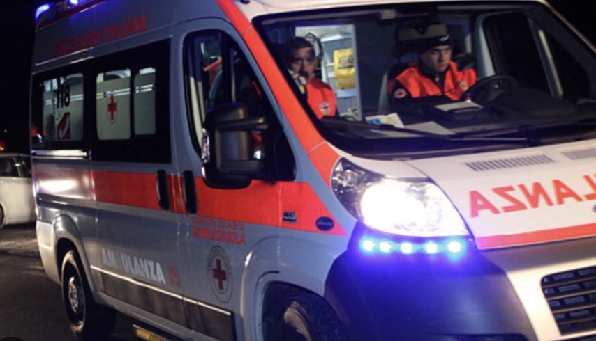 14enne accoltellato Piazza Municipio